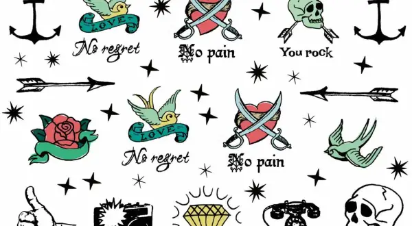 Sammlung von old school tattoo Motiven: Anker, Schwalben mit "LOVE", gekreuzte Säbel über Herz, Totenkopf mit Pfeilen, Rose, Daumen hoch, Kamera, Diamant, Telefon.